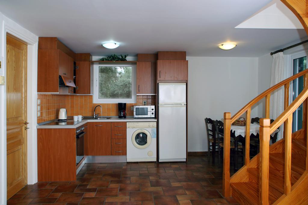 Kydonies Villas Frínion Екстериор снимка